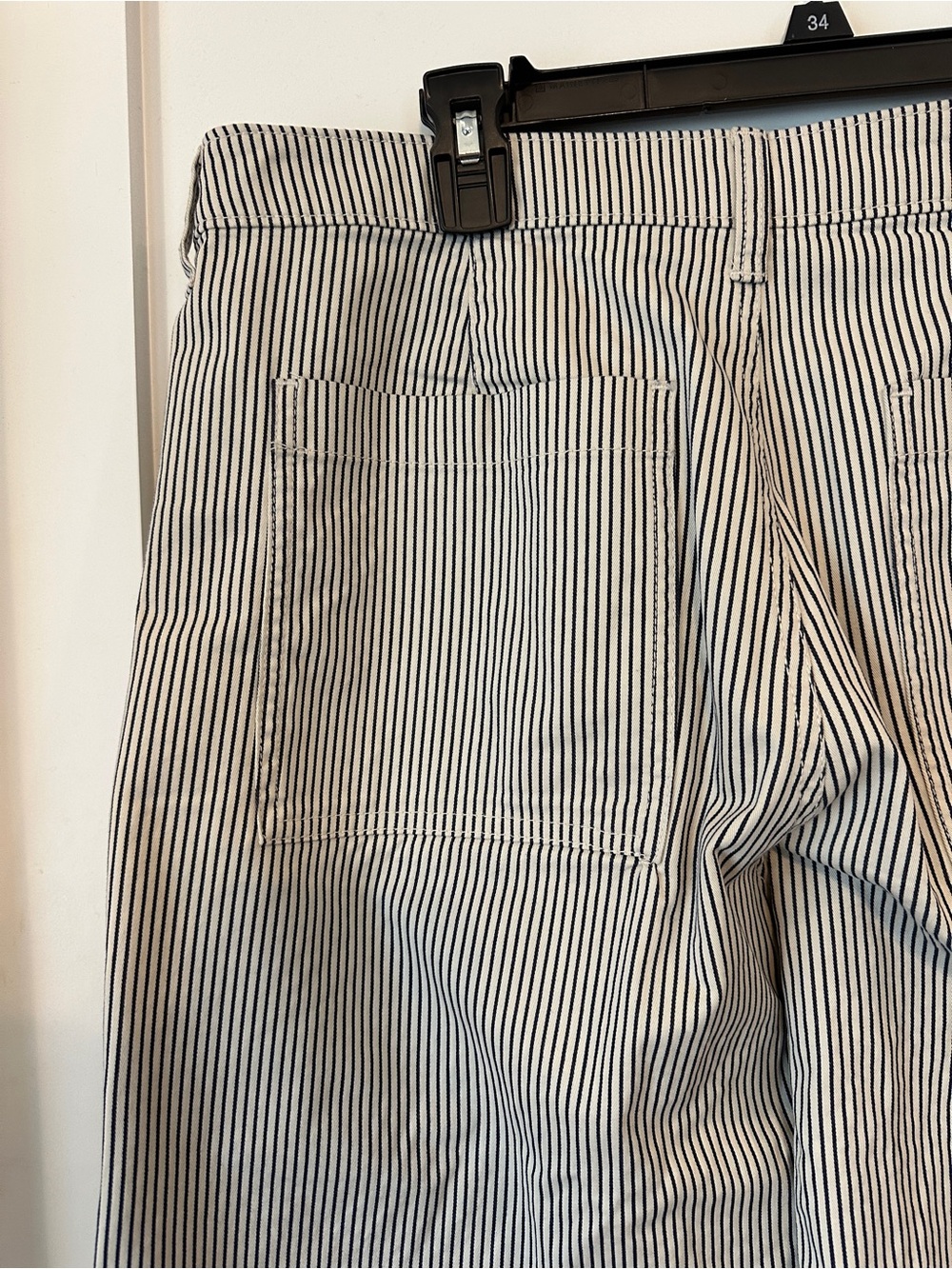 GAP Women’s Pinstripe barrel pants - Black & White - Picture 5 of 9